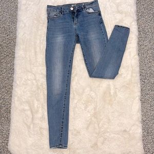 Juniors Skinny Jeggings